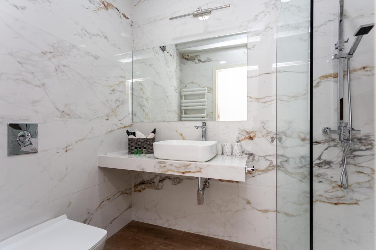New Saburtalo Apartment Tbilisi ภายนอก รูปภาพ